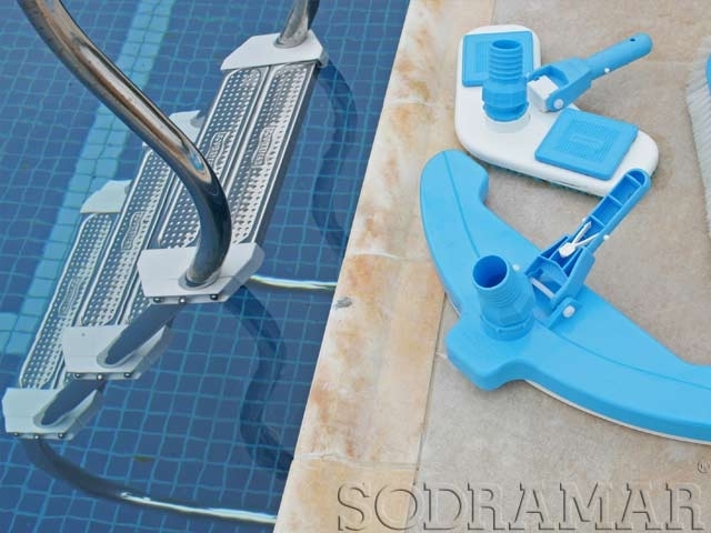 como limpar a piscina