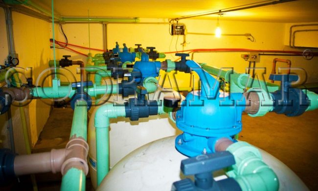 Filtros-e-bombas-sodramar-piscina