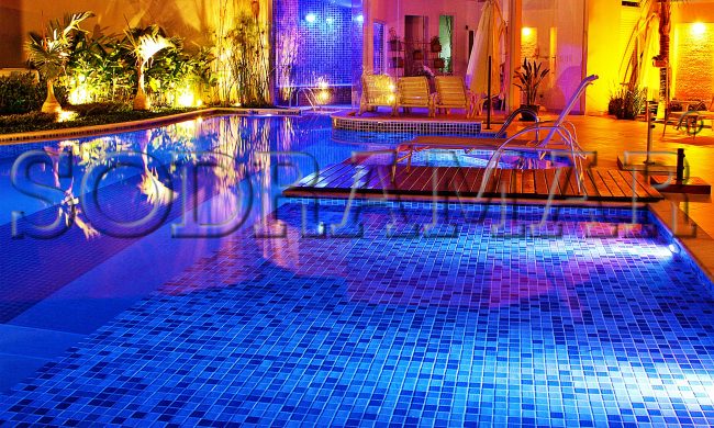 iluminação-de-piscinas