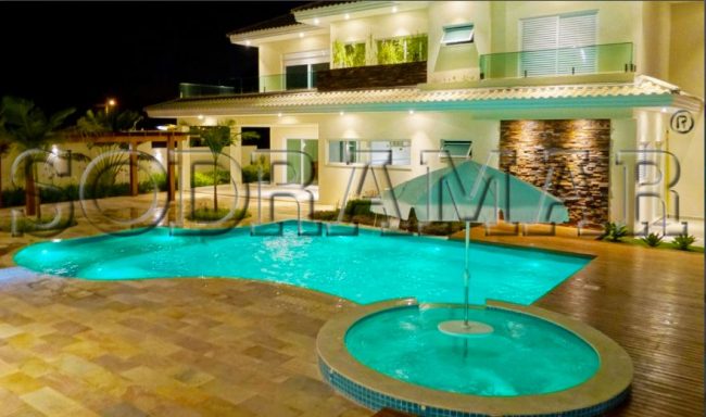 iluminação para piscinas