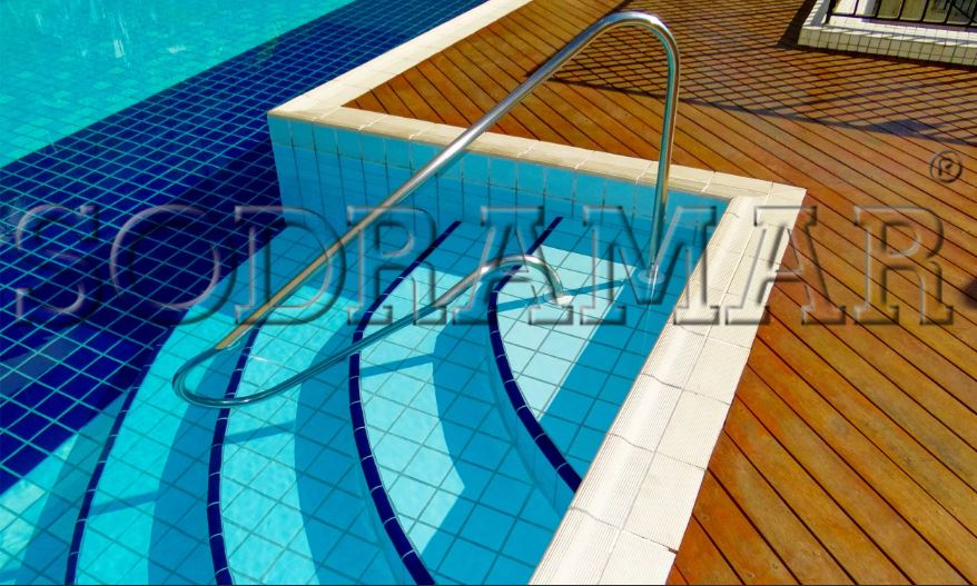 corrimão para piscina