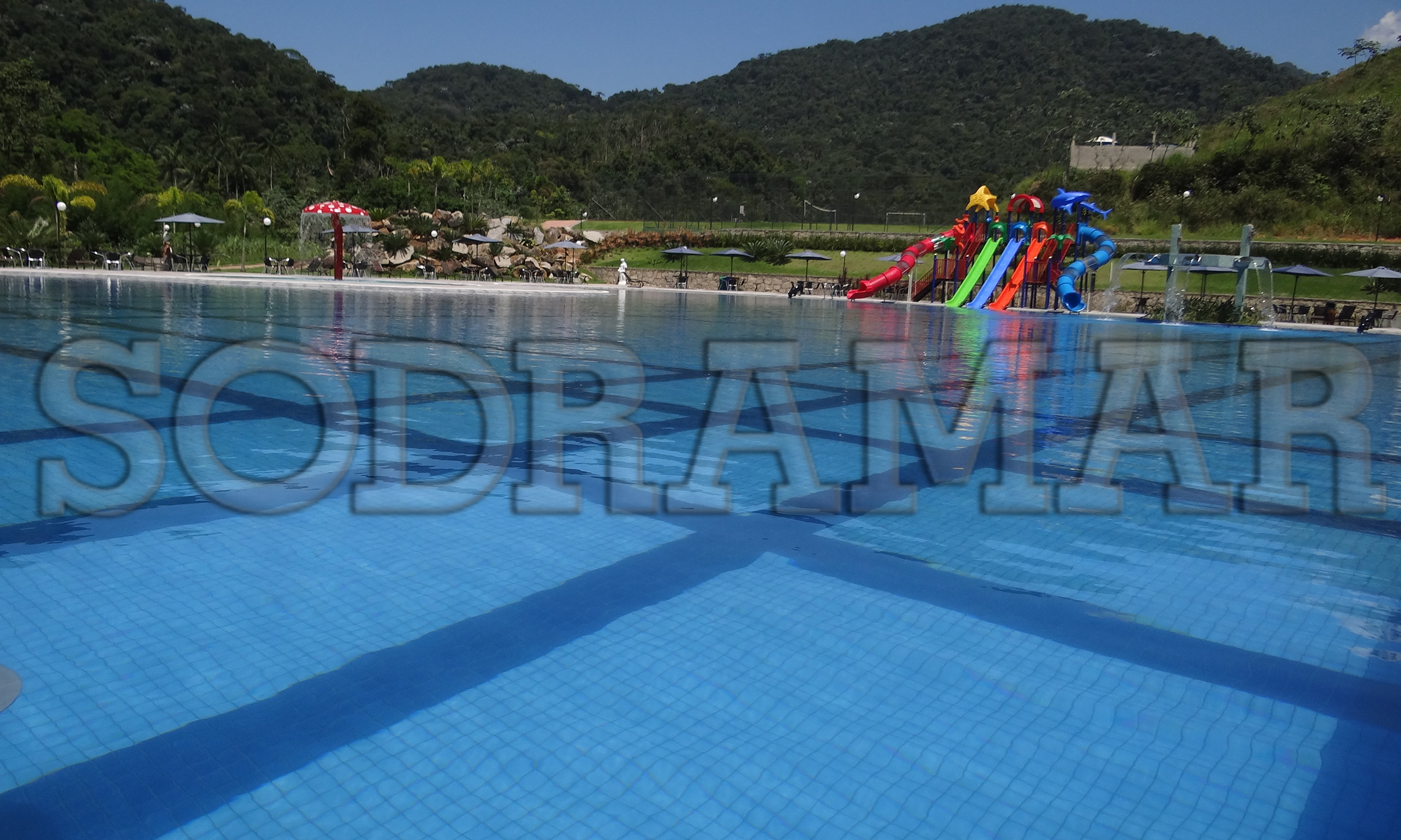 Piscina Comercial (72)